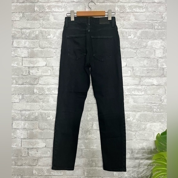 ARITZIA | DENIM FORUM YOKO High Rise SLIM in black - size 25 - actual waist 26” - Picture 4 of 10